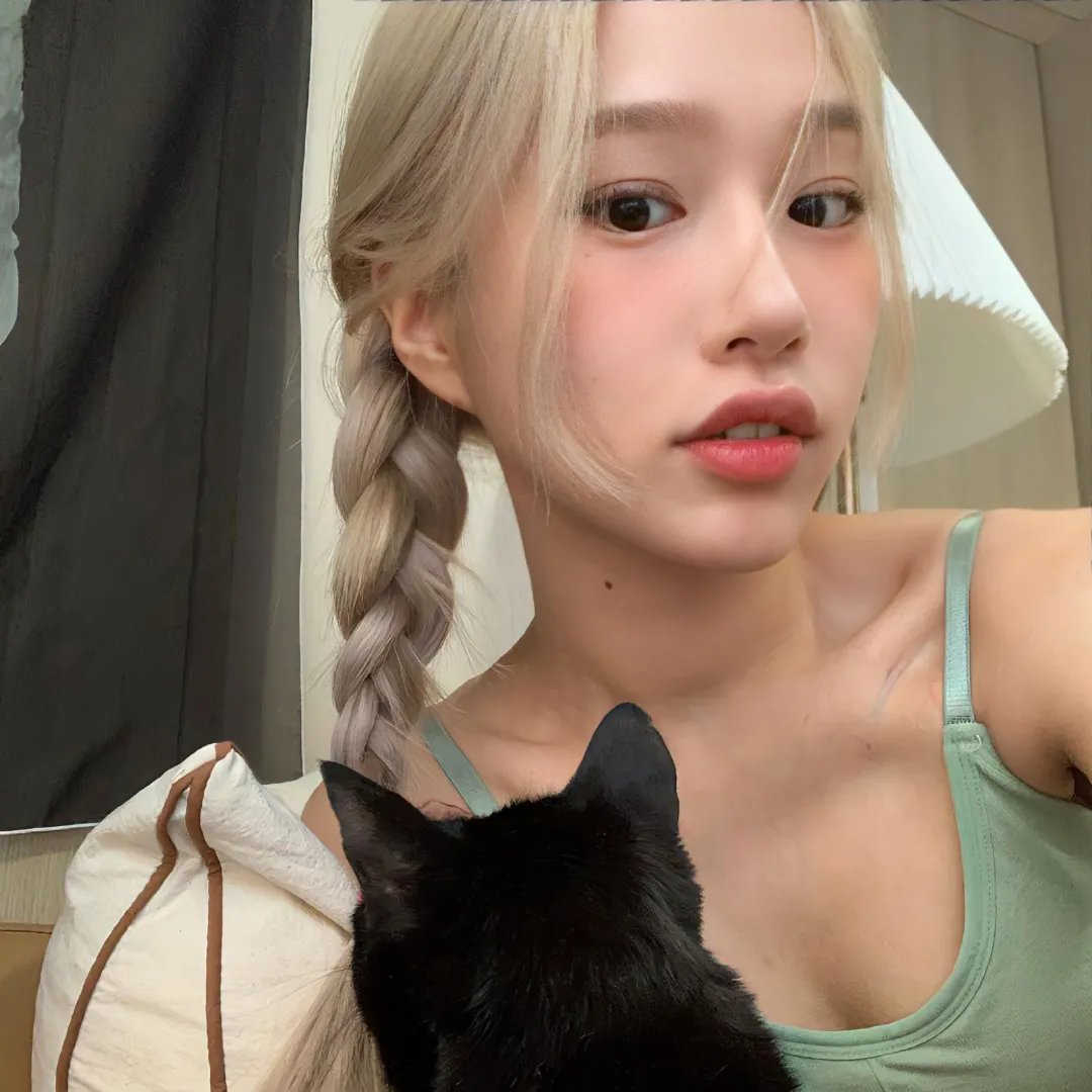 社畜小姐想被幽灵幼女治愈。